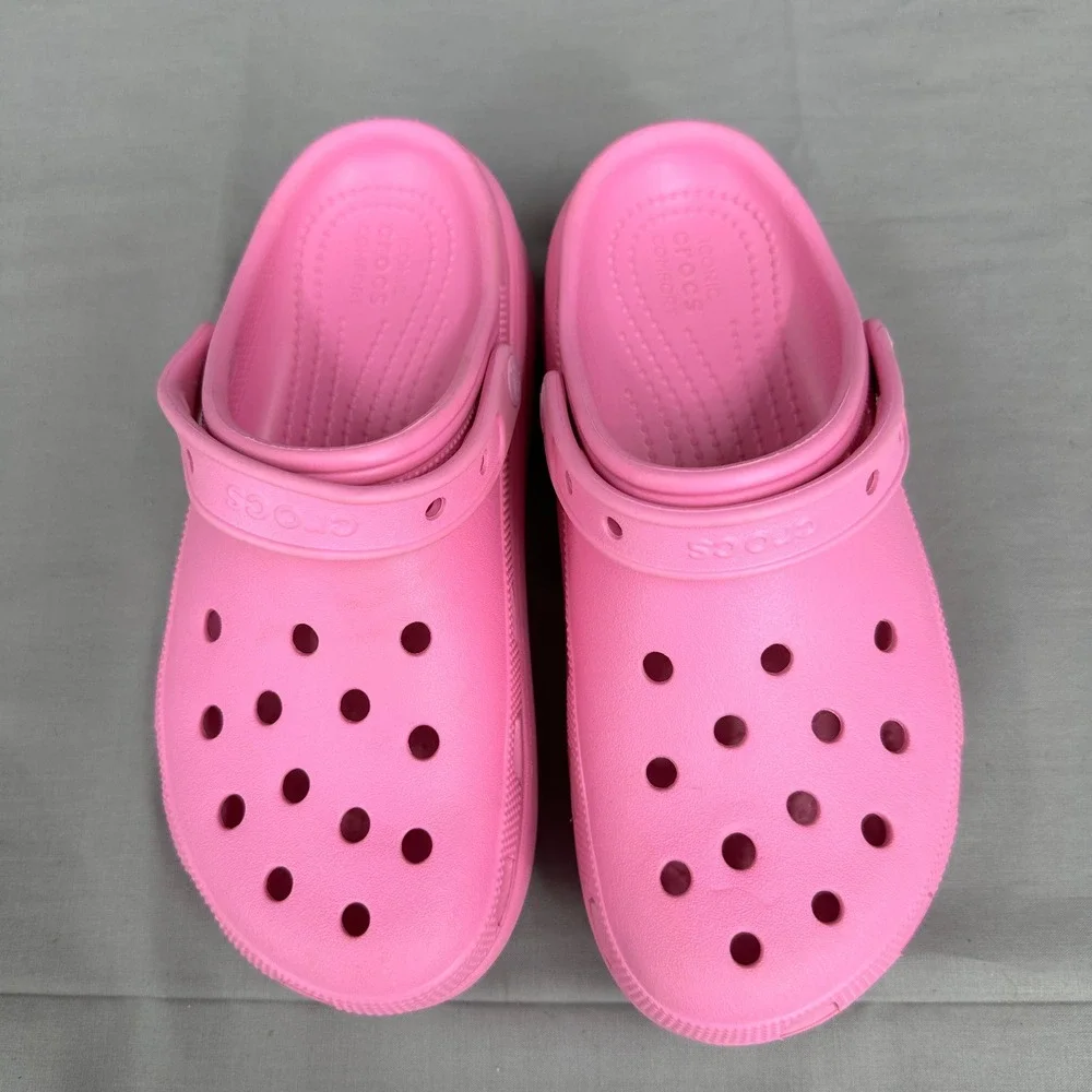 Crocs Cutie Crush Clog Girls Size J6 Pink Platform Lightweight Slip On Shoes